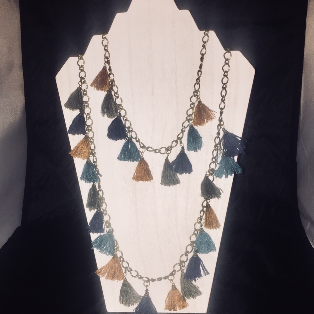 Two-tiered tassel necklace!